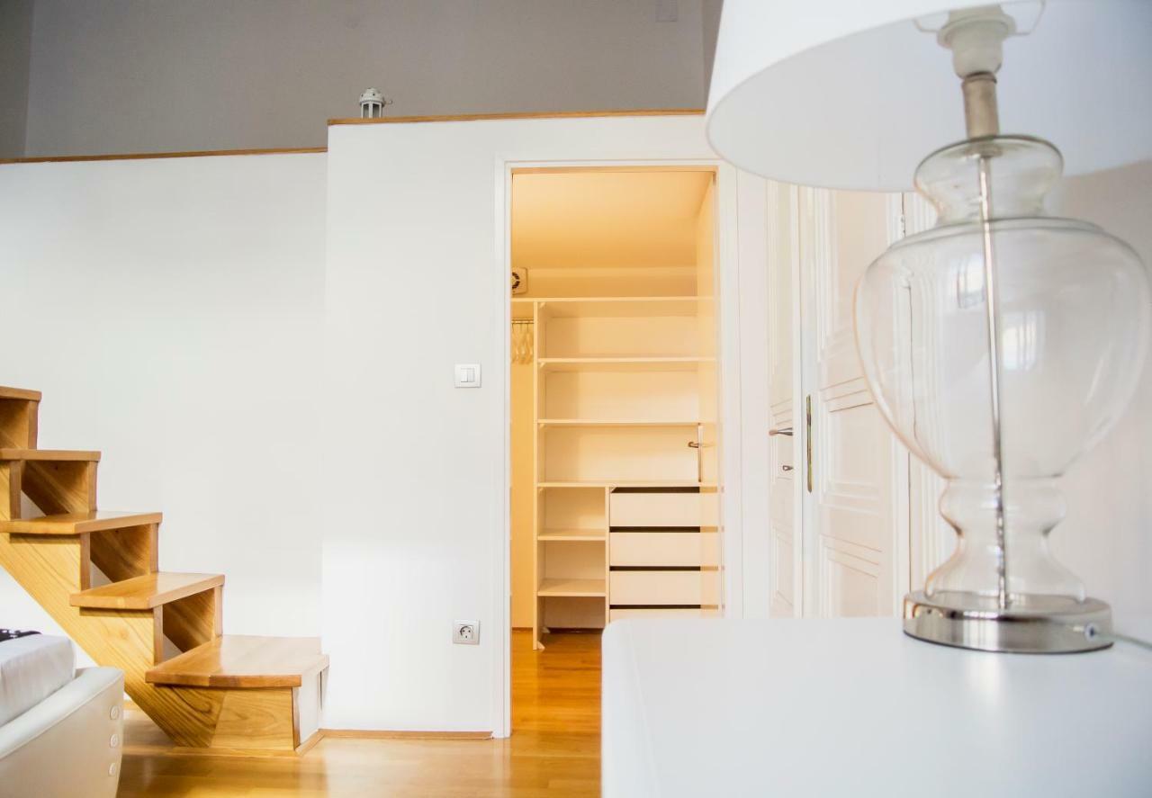 Rudjer Apartment, City Center, 2Br, Spacious Zagreb Exteriör bild