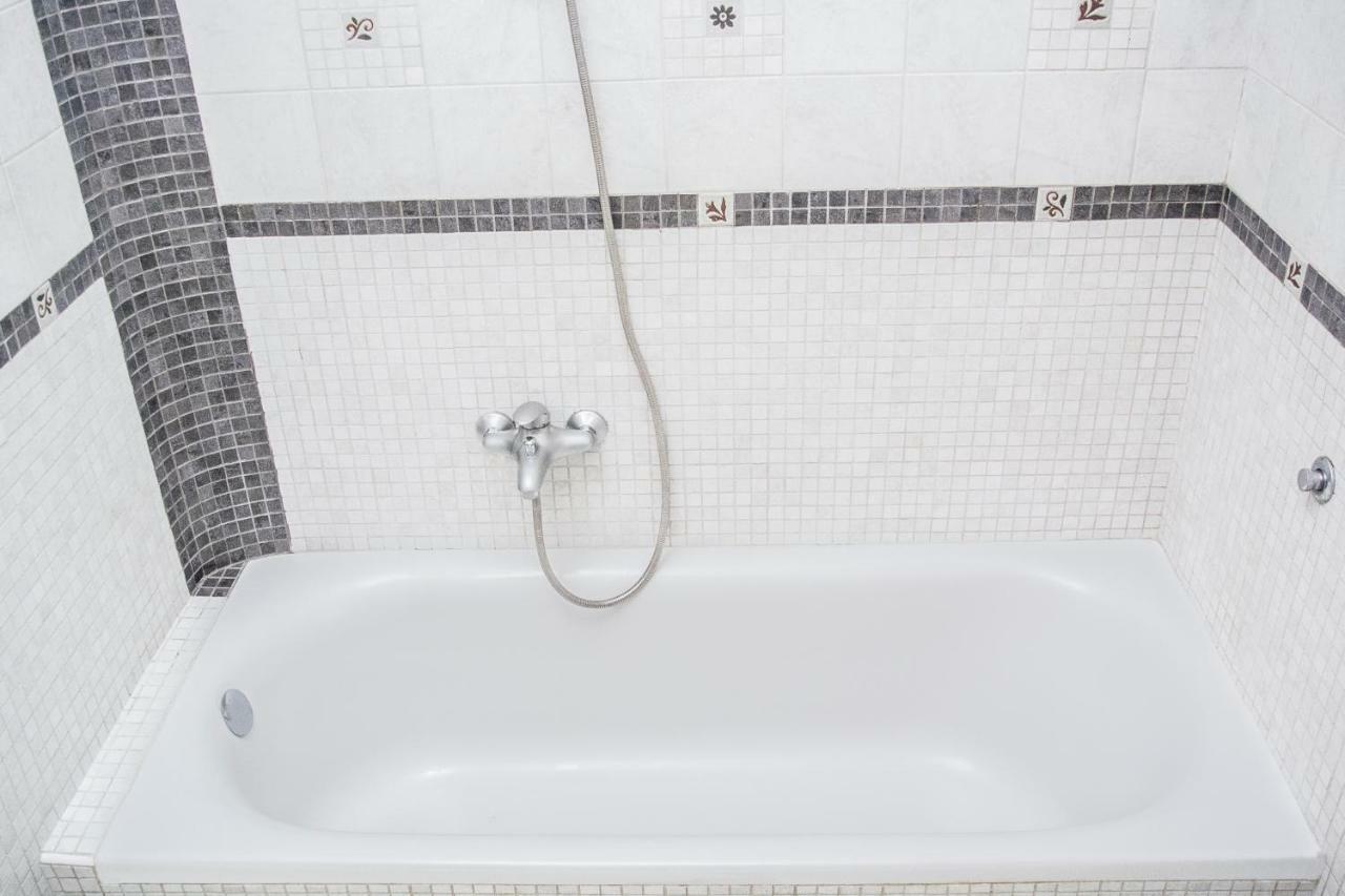Rudjer Apartment, City Center, 2Br, Spacious Zagreb Exteriör bild